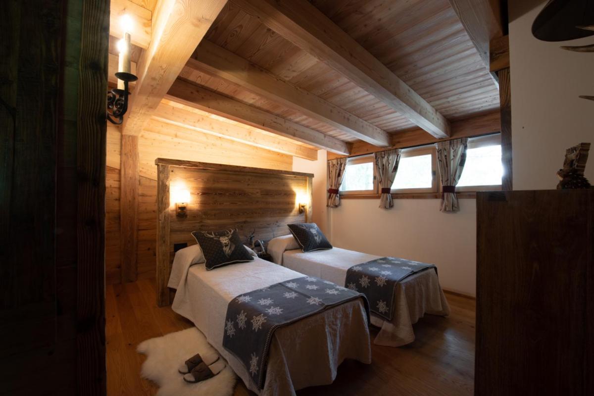 Chalet Degli Abeti By Ama Val Di Fassa กัมปีเตลโลดีฟัสซา ภายนอก รูปภาพ