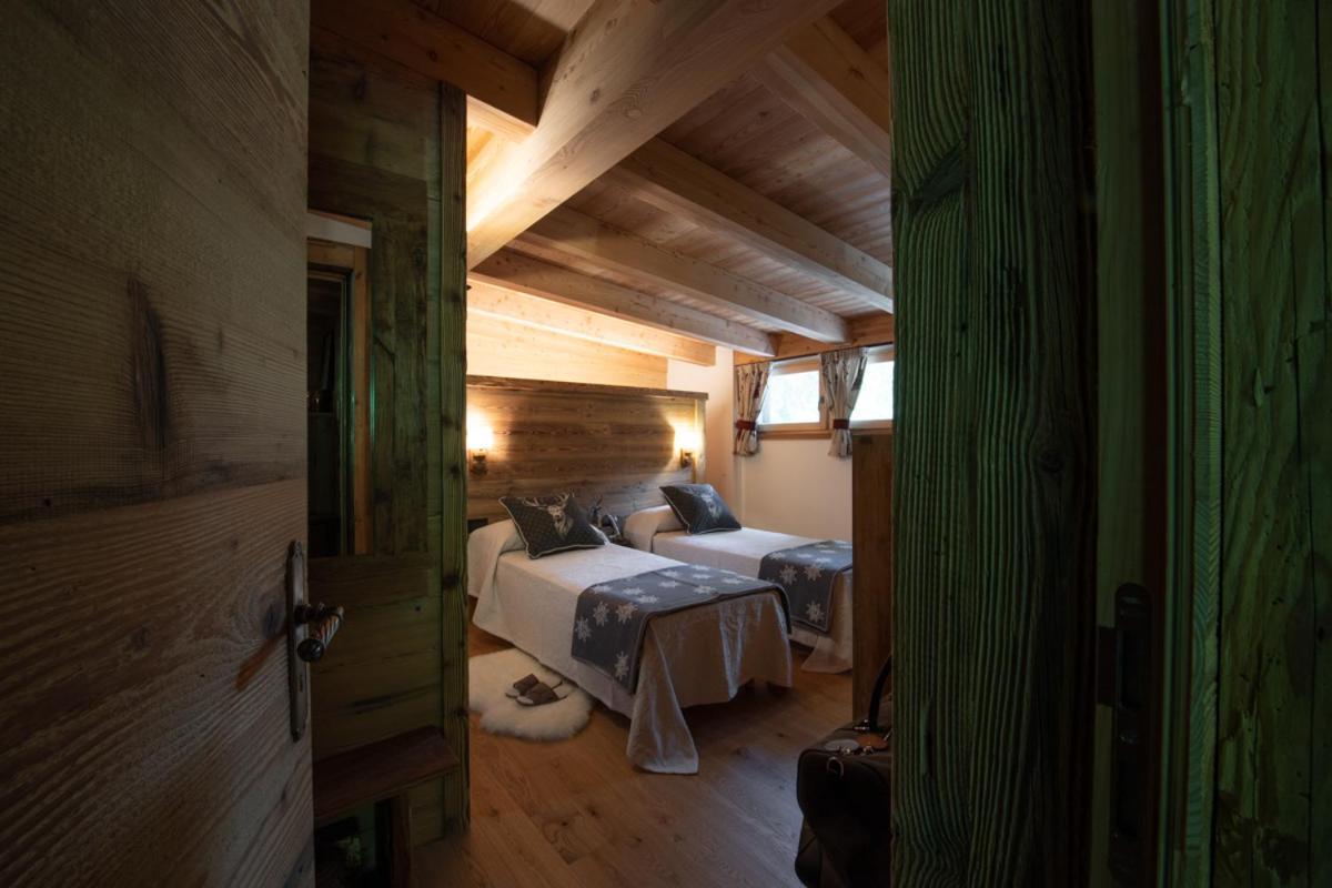 Chalet Degli Abeti By Ama Val Di Fassa กัมปีเตลโลดีฟัสซา ภายนอก รูปภาพ